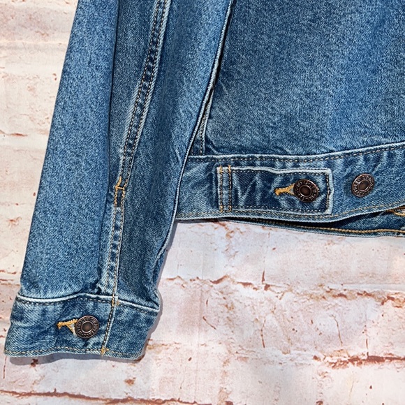NWT Levi’s denim jean jacket classic blue pockets button front XS women’s - Picture 8 of 11